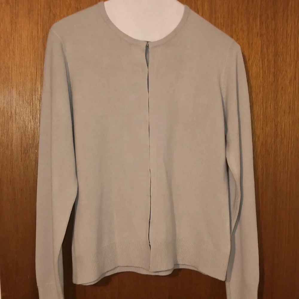 Sweater - Picture 1 of 3